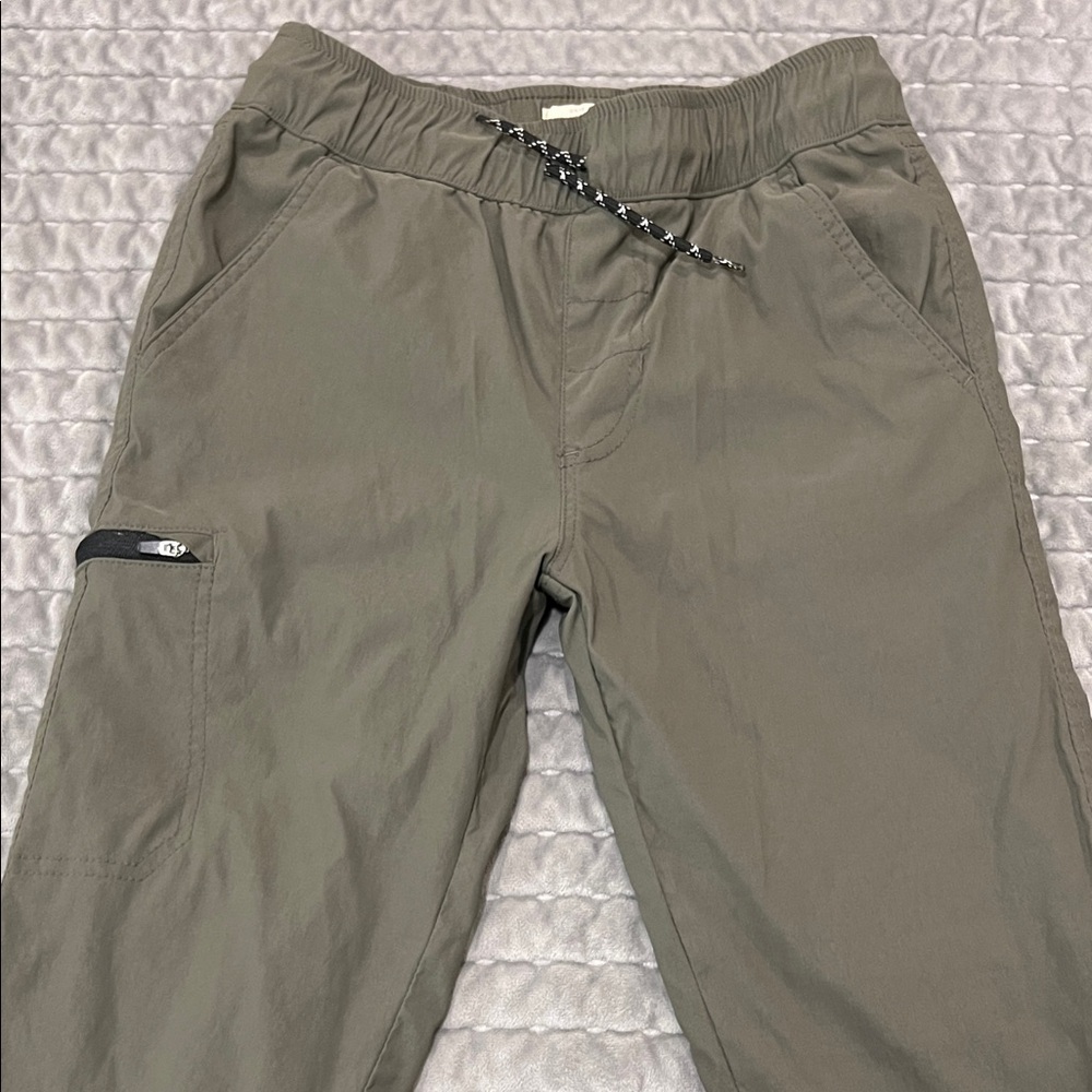 Kids Olive Cargo Pants with Zipper Pocket
